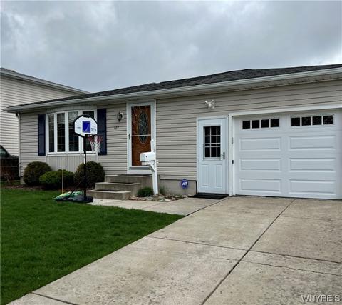 127 Brentwood Dr, Cheektowaga, NY 14227