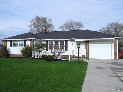 25 Beaver Ln, Grand Island, NY 14072