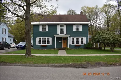 16 S Franklin St, New Albion, NY 14719