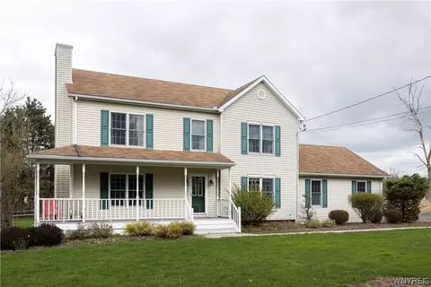 980 Center St, Aurora, NY 14052