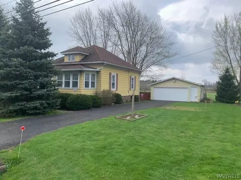 6004 Ridge Rd, Lockport, NY 14094