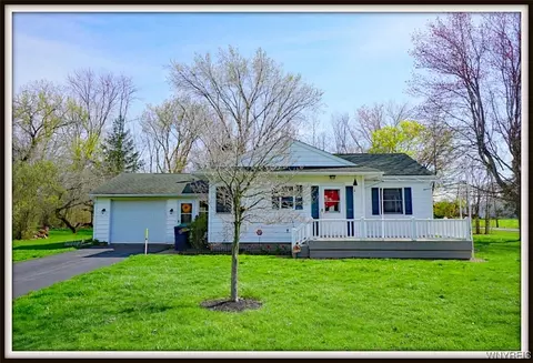 8698 Coleman Rd, Somerset, NY 14012