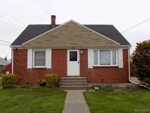 490 Dingens St, Cheektowaga, NY 14206