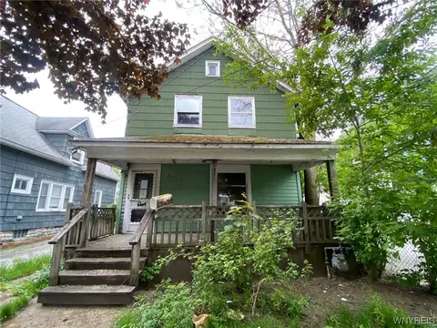 323 Schenck St, North Tonawanda, NY 14120