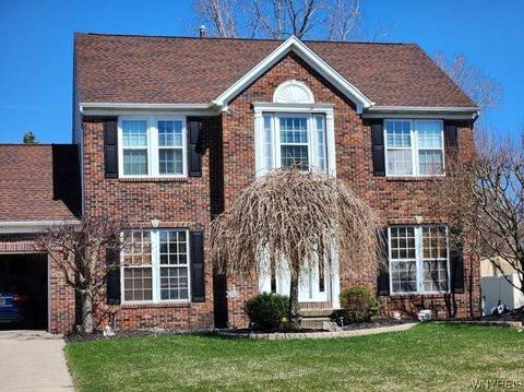 3009 Clescent Dr, Wheatfield, NY 14120