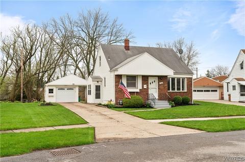 54 Cathedral Ln, Cheektowaga, NY 14225