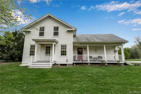 4217 Ridge Rd, Cambria, NY 14094