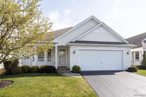 45 French Oaks Ln, East Amherst, NY 14051