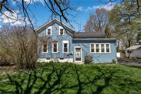 3016 William St, Cheektowaga, NY 14227
