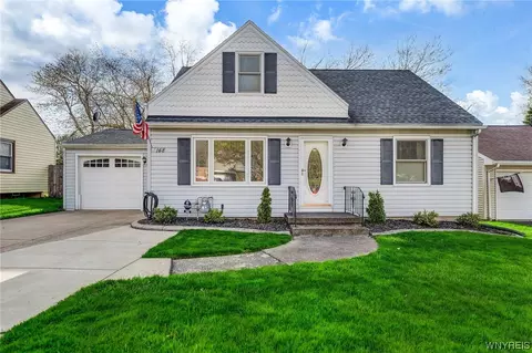 148 Briarhill Dr, West Seneca, NY 14224