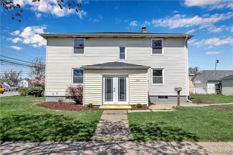 325 School St, Buffalo, NY 14217