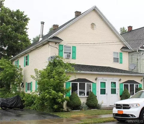 76 Laverack Ave, Lancaster, NY 14086