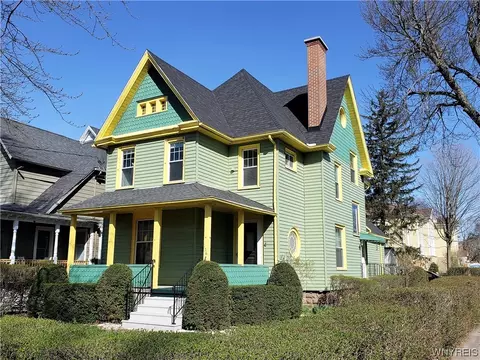 136 Christiana St, North Tonawanda, NY 14120