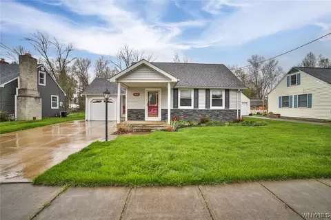 1059 85th St, Niagara Falls, NY 14304