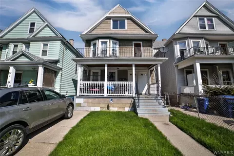 34 Hayden St, Buffalo, NY 14210