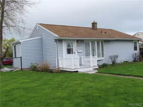 5066 Hall Dr, Hamburg, NY 14075