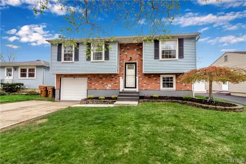 99 Autumnwood Dr, Cheektowaga, NY 14227