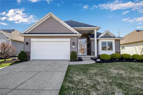 6068 Jessica Pl, Clarence Center, NY 14032