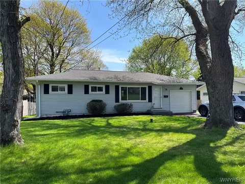 217 Marian Dr, Geddes, NY 13219