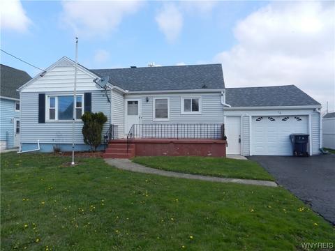 76 Stearns St, Lackawanna, NY 14218