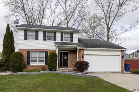 264 Sundridge Dr, Amherst, NY 14228