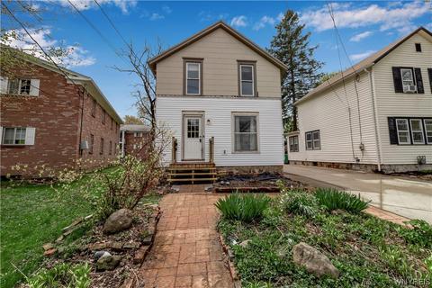 74 Union St, Hamburg, NY 14075