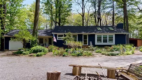 1771 Eastwood Dr, Burt, NY 14028