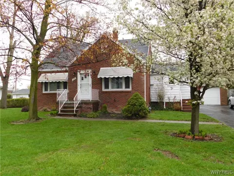 1304 Brighton Rd, Tonawanda, NY 14150