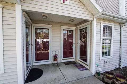 4330 Berkley Pl #F3, Hamburg, NY 14075