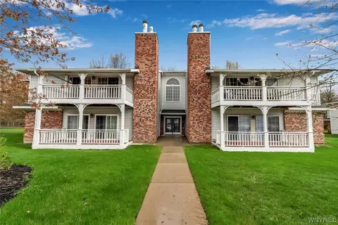1085 Youngs Rd #G, Amherst, NY 14221
