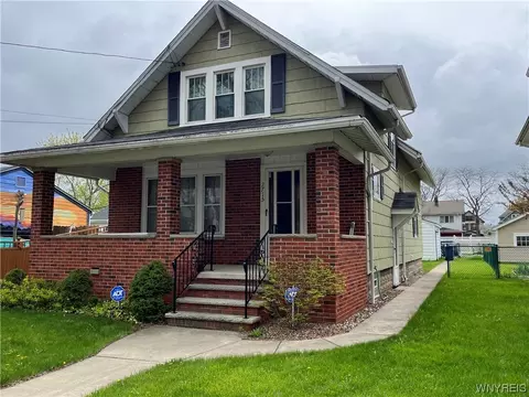 2715 Linwood Ave, Niagara Falls, NY 14305