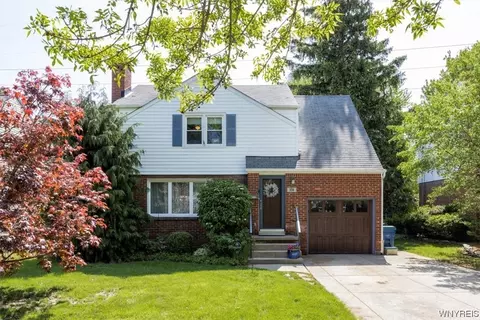 250 Ridgewood Dr, Amherst, NY 14226