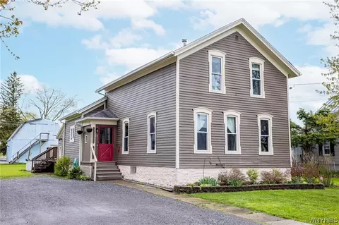 23 Favor St, Attica, NY 14011