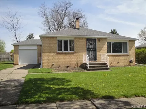 48 Parkview Ter, Cheektowaga, NY 14225