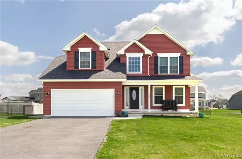 6533 Rebecca Rd, Lockport, NY 14094