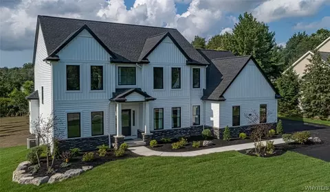 80 Bauman Rd, Amherst, NY 14221