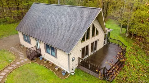 9908 New Oregon Rd, Eden, NY 14057