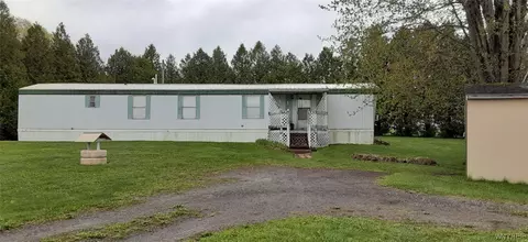 13682 W Barre Rd, Barre, NY 14411