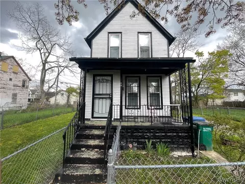 49 Ada Pl, Buffalo, NY 14208