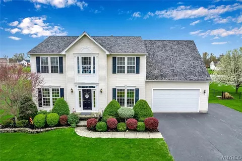 3896 Hill Rd, Wheatfield, NY 14120
