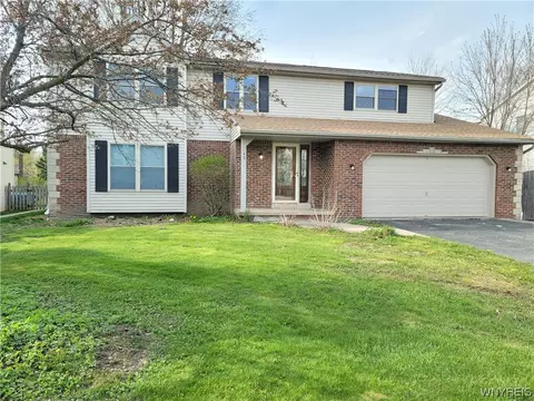 48 Taverly Dr, Amherst, NY 14221