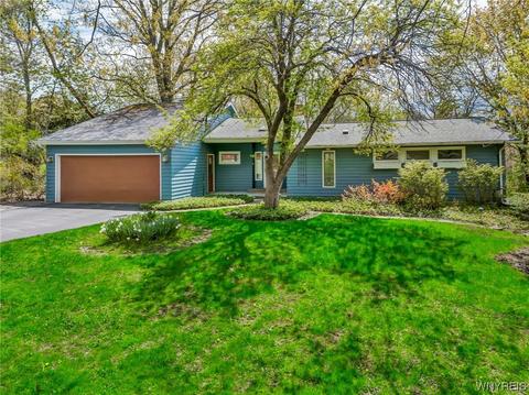 783 Chestnut Hill Rd, Aurora, NY 14052