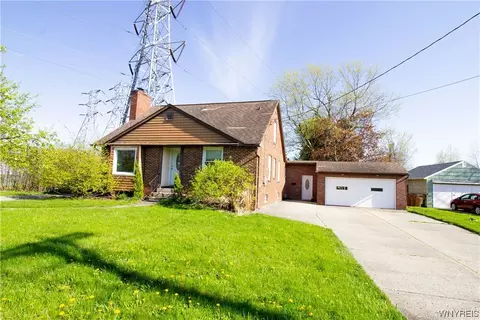 85 Beryl Dr, Cheektowaga, NY 14225