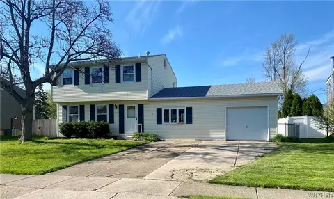 117 Fawn Trl Trl, West Seneca, NY 14224