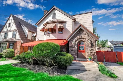 83 North Dr, Buffalo, NY 14216