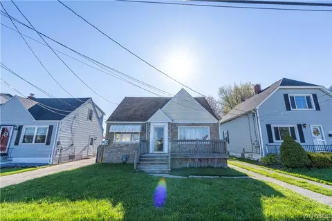 91 Fernwood Ave, West Seneca, NY 14206