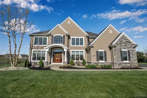 9548 Bent Grass Run, Clarence Center, NY 14032