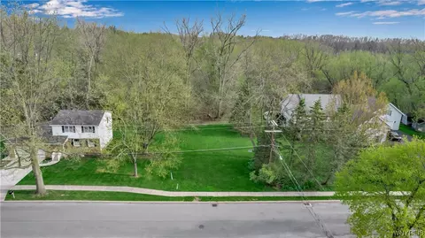 Vl Warren Drive, Aurora, NY 14052