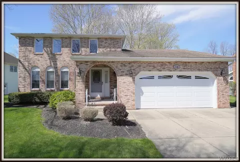 718 Sara Ct, Lewiston, NY 14092