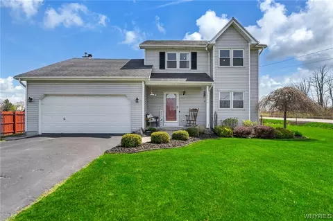 3820 Mapleton Rd, Wheatfield, NY 14120